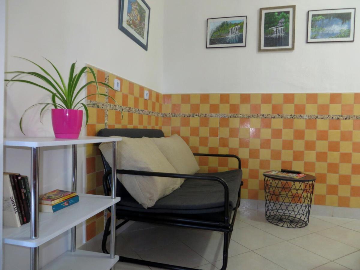Beach Apartments Roza - The Garden Apartment Biograd Na Moru Exterior foto